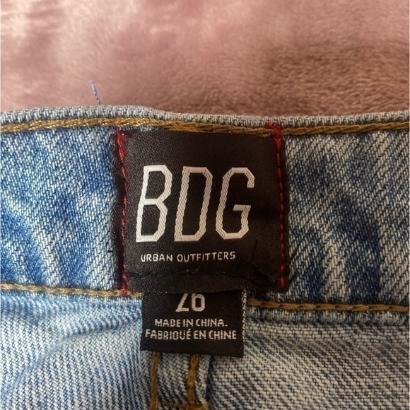 Urban Outfitters BDG high-rise straight-leg distressed mom jeans women’s size 26 - Picture 5 of 8